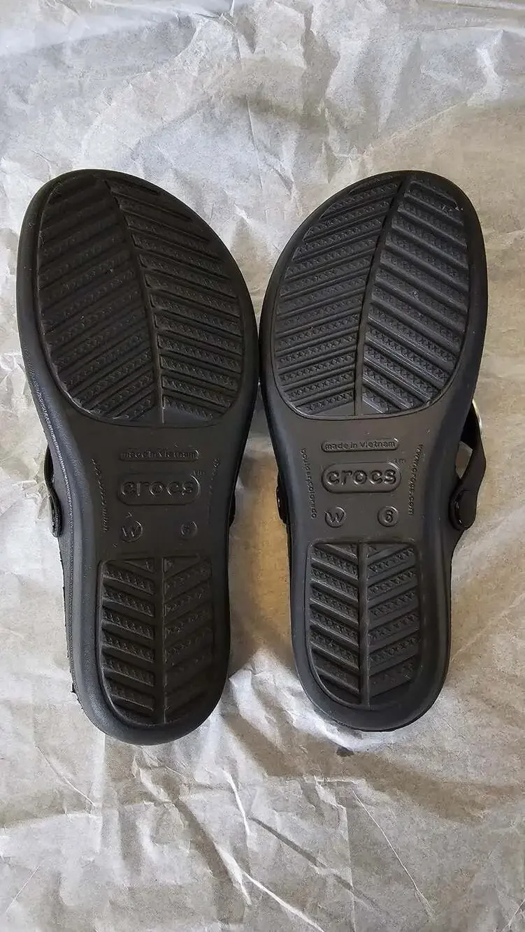 Crocs Sanrah Hammered Circle Wedge Flip Sandals Size 6